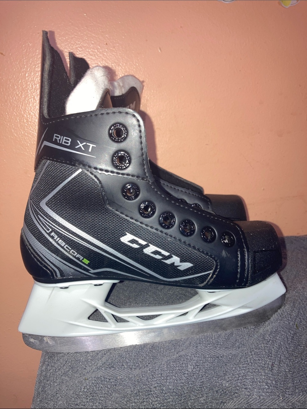 CCM Kids Hockey Skates -